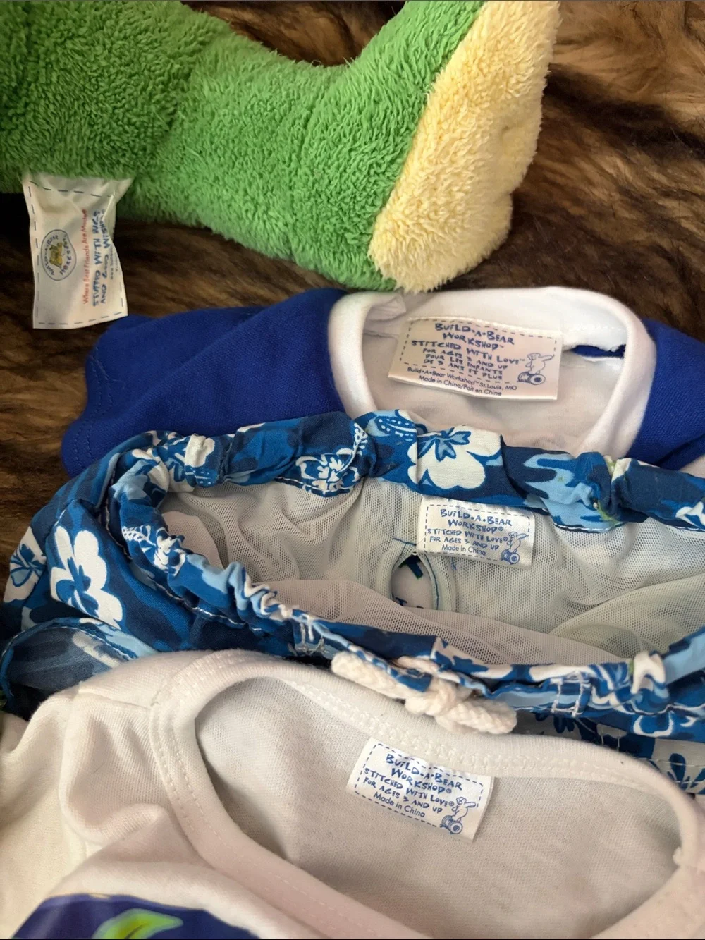 build a bear floppy gator florida With 3 outfits summer, basketball, birthday